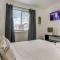 Spacious-King-SmartTVs-Kitchen-SelfEntry-Townhome - Pikeview