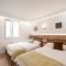 Shanghai Yi Du B&B - 150m walk from Exit 5 of Jiashan Road Metro Station
