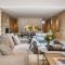 Elegant Paddington Sandstone Cottage with Parking
