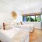 Seaside Garden Luxe Living at Sunset Beach