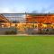 Arafura Abode - Oceanfront Stay with Stunning Views