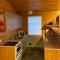Cozy 2 bedroom cottage with hot tub