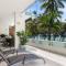 Drift Beachfront Oasis - A Panoramic Resort Getaway - 棕榈湾