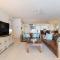 Drift Beachfront Oasis - A Panoramic Resort Getaway - 棕榈湾