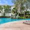 Drift Beachfront Oasis - A Panoramic Resort Getaway - 棕榈湾