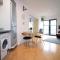 Centrally Located Spacious 2BR | CoHost Partners - Cardiff