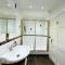 Karinya suite - Llanvaches