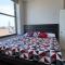 Luxury Condo Top Floor 3 King Beds - Lincoln