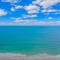 Breathtaking Oceanfront Double Queen Suite! Meridian Plaza 701 - Perfect for 4 guests! - 默特尔比奇