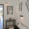 Rose Apartments Mesonghi