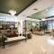 Courtleigh Hotel & Suites