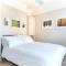 Spacious beach front apartment with stunning sea views