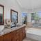 Scottsdale Oasis Heated pool and Spa