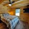 31R Brand new log home on quiet side street in Bethlehem, close to Main Street! 20 min to skiing