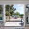 Bay Dreamin! Walk to the Beach, Pier, & Pine Ave! Heated Pool!