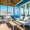 Beautiful Beach & Bay 3 Decks Screened Porch