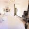 Speakeasy King Suite (Rm1)