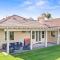 Luxurious Getaway Near Coachella Stagecoach Pool Putting Green Parking Firepit Sleeps 11 - إنديو