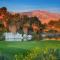 Luxurious Getaway Near Coachella Stagecoach Pool Putting Green Parking Firepit Sleeps 11 - إنديو