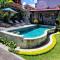 Mandia Bungalows