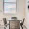 CozySuites - 2BR with Direct Skybridge Access #7 - انديانابوليس