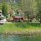 Idyllic cottage next to the beautiful Lake Idro