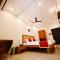 Hotel Rays Inn Boarding & Lodging - Dharmastala