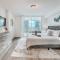 Bay Front Highrise Oasis in Brickell - Маямі
