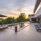 Villa Royal Hill with pool