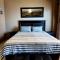 Dolphin View 203 - Sleeps 4