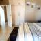 Dolphin View 203 - Sleeps 4