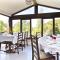Hill Crest Country Guest House