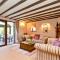 Hill Crest Country Guest House