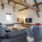 The Barn at Plas Ashpool Sleeps 8 - Llandyrnog