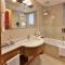 UNA Hotels The One Milano Hotel & Residence