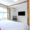Hospitality Expert CHA3 - Pool Beach Hip-Strip