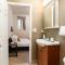 Flexhome Wicker Park 2BR P1 - شيكاغو