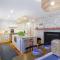 Close to Dtwn Nantucket! Group Getaway with Patio