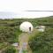 Geodome Glamping with sea views near Pendine