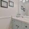 Desirable Pet Friendly Resort, 3 minute walk to the Beach, Beachside Pool & Restaurant Message for Snow Bird Rates