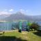 Como Lakeside Cottage - Petfriendly with private garden and access to the lake