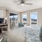 Beachy Lakefront Condo in the heart of Osage Beach - 欧塞奇比奇