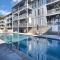 Beachy Lakefront Condo in the heart of Osage Beach - 欧塞奇比奇