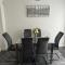 Home Sleeps5-Netflix-parking-near City Centre-Etihad-Coop Live
