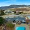 East Wenatchee Oasis 4BR, Pool, Hot Tub, Loop Trail - East Wenatchee