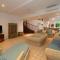 The Condo - A Spacious Villa Near Beach and Town