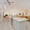 29 Beachfront Mirage - 4 Bedroom Luxury House