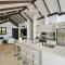 Hapuka - Luxury Villa with Stunning Views on Murphy St
