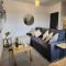 SuperValue Suite 3 - Fast WiFi, Hotel Linen, Keyless Entry, City only 10 Mins - BY PROPERTY PROMISE