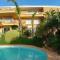 Pool Side Cottage, sleeps 2, Views and pool! - Cape Town